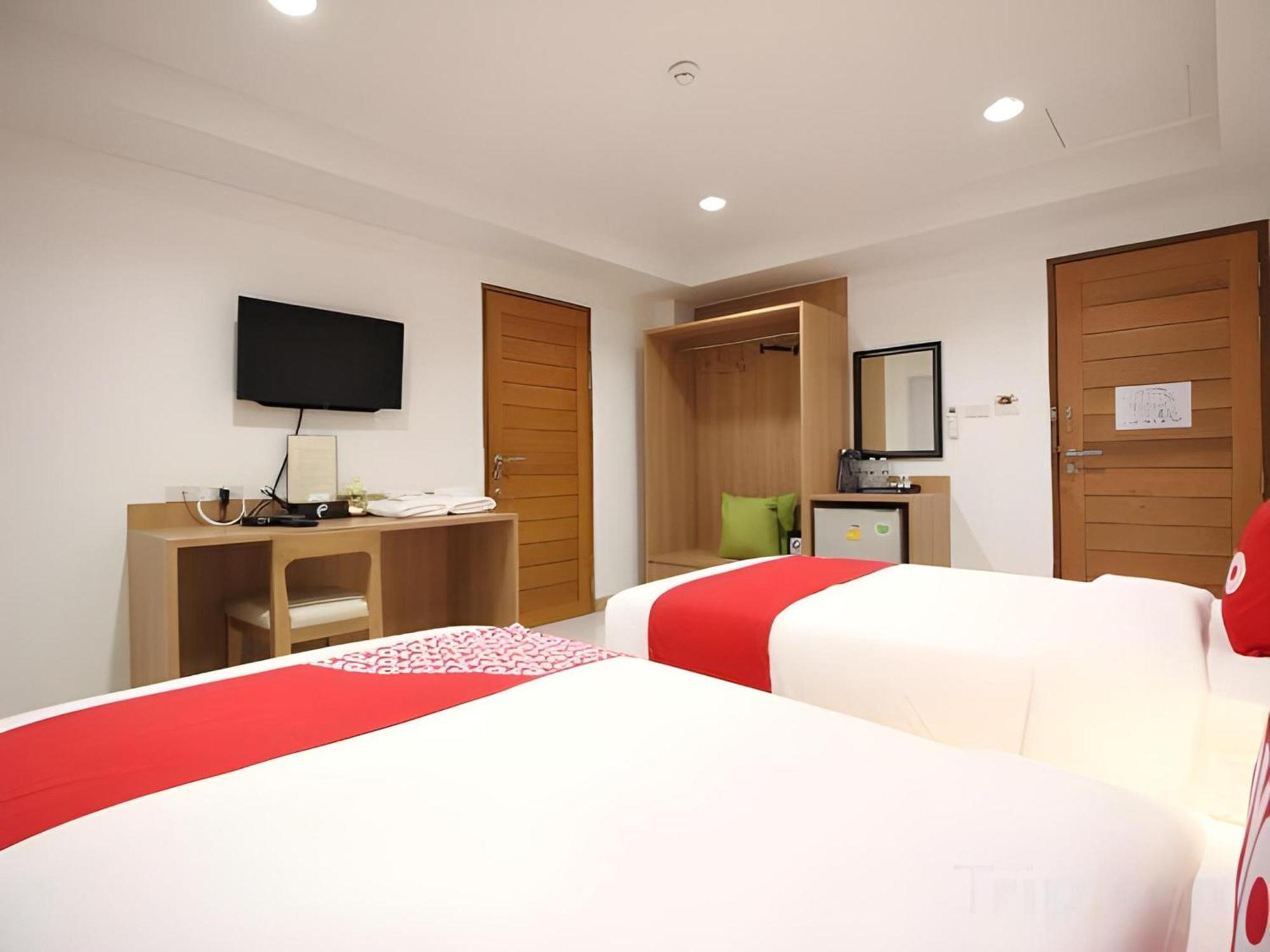Super Oyo 483 Pannee Hotel Khaosan Bangkok Exterior photo